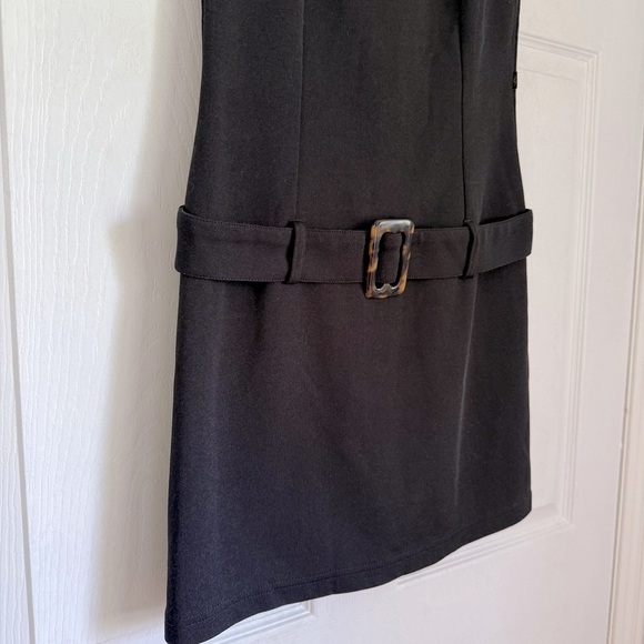 Vintage 1960s black mod mini dress with drop waist belt - size Medium (M) - Picture 4 of 6